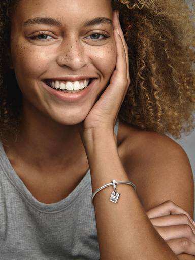 Charm Pendant Notre Dame