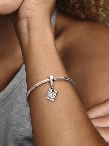 Charm Pendant Notre Dame